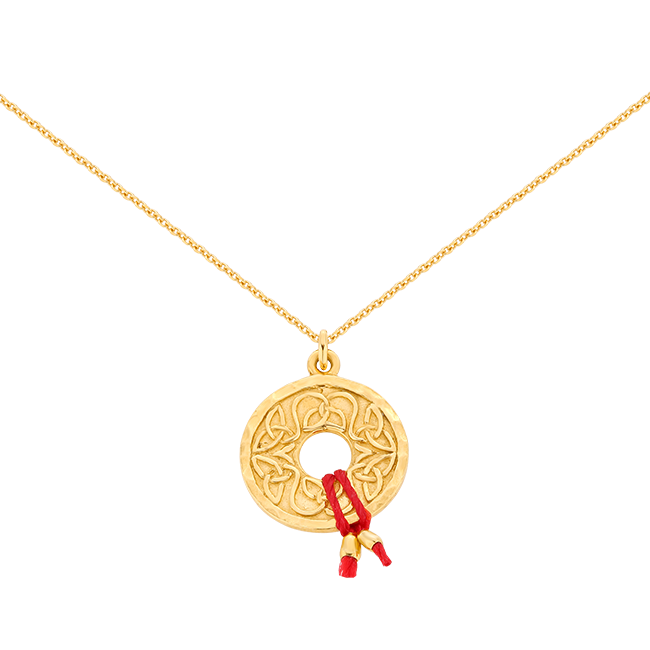 Gold plated chain with Mokobelle rosette and red thread